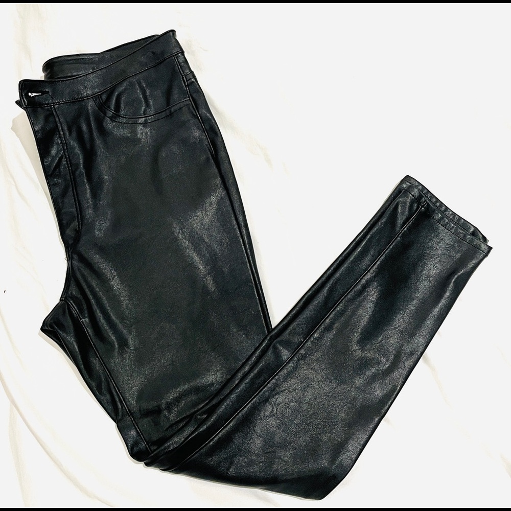 H&M vegan leather jean  straight-leg  zipper closure size 10 Black, slim fit A+